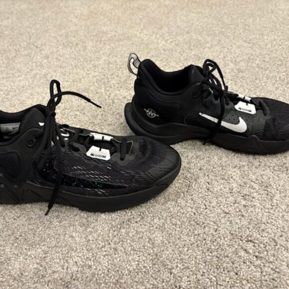 Nike Giannis Immortality 2 Black Youth Size 6.5 - Picture 1 of 4